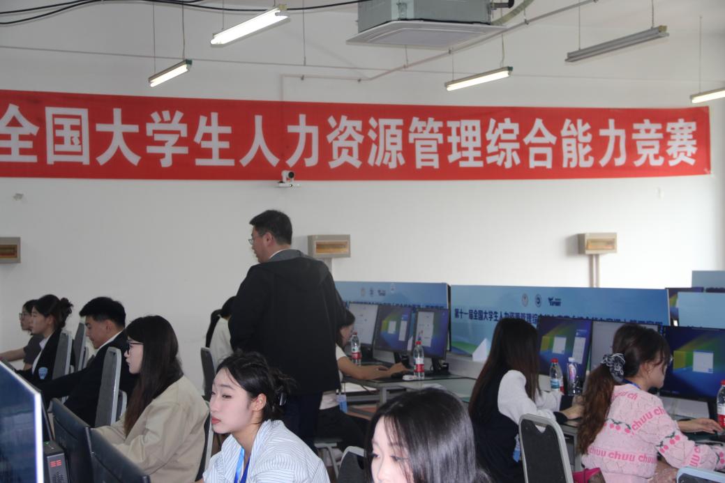 马亮